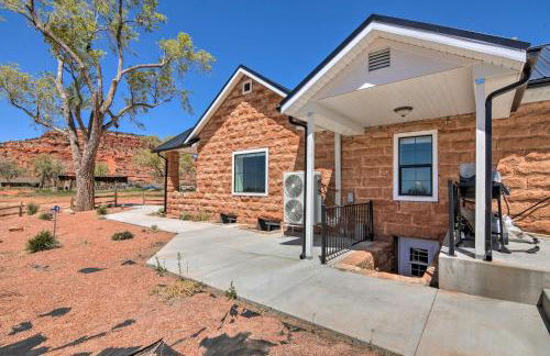 Modern Ranch House with Fire Pit and Valley Views - Foto 39