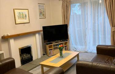 Spacious House Near Cambridge - Free Parking and Garden - Foto 16