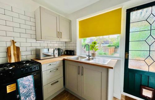 Deluxe Apartment in Southend-On-Sea by Artisan Stays I Free Parking I Sleeps 5 - Foto 14