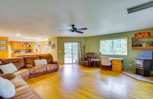 Hot Tub, 4 Mi to Wallace Falls Riverfront Retreat - Photo 16