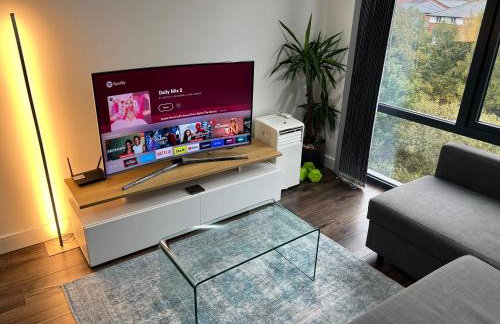 Perfect-City Centre-Apartment - Photo 14