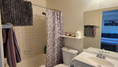 2 bed 2 bath downtown vegas near the strip - Foto 4