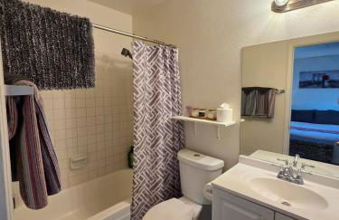 2 bed 2 bath downtown vegas near the strip - Foto 4