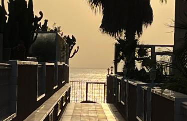 2 bedroom apartment with a pool - Foto 36