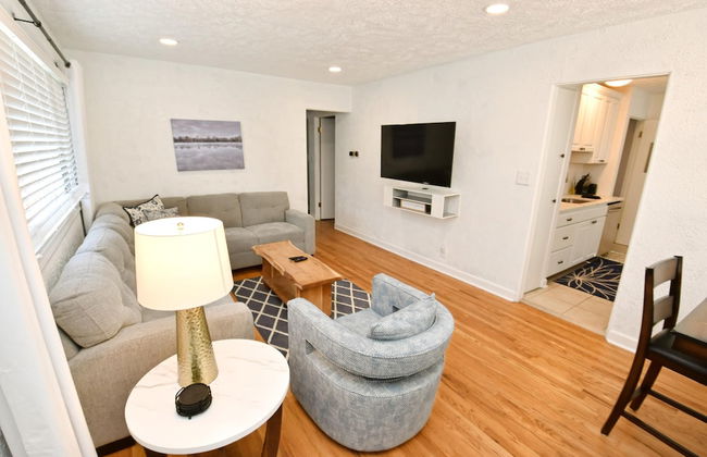 Remodeled Home 1 Mile From Notre Dame 1150 - Foto 1