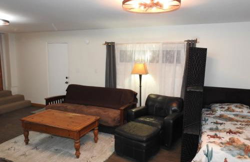 Miners Choice 3 Bedroom on Main St Bonus Rooms Sleeps up to 9 TV WIFI Piano - Foto 57