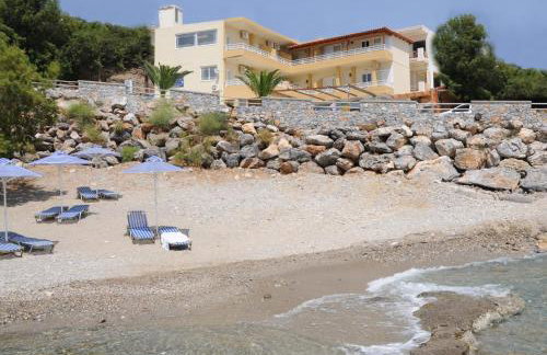 En Plo Studios & Apartments - Photo 3