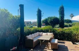 Refait à neuf Standing bord de plage et piscine Proche de St Trop - Foto 14