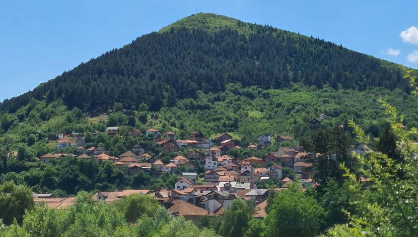 Excursión a las pirámides de Bosnia - Foto 3, Detalle de la Pirámide del Sol