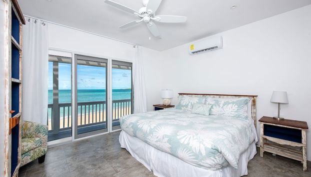 Secluded Luxury: New Beachfront Home With Pool - Foto 3, Habitación