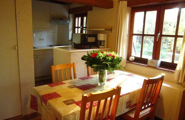 Cosy and Snug Holiday Home With Joint Swimming Pool - Foto 32