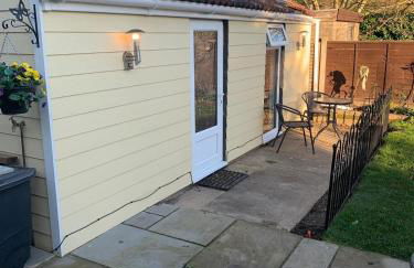 Cosy 1 Bed Garden Annexe - Foto 3