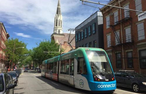 King Bed, Downtown Steps from Bengals & Reds, Minutes to OTR, TQL, HardRock - Foto 21