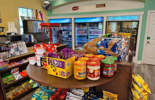 The Orlando Hideaway Family Townhome Steps from Disney 3BR 3BA - Photo 48