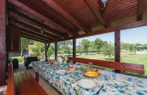 Villa Stone Medal - Photo 61