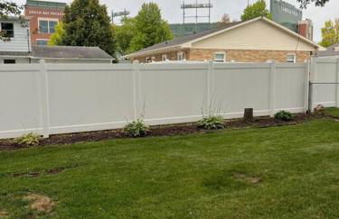 Curly's Quarters (4 Bedroom Home) w/ Lambeau view - Foto 25