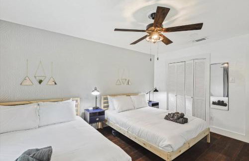 5-BR Relaxing Retreat with Pool Hot tub Fire Pit - Foto 30