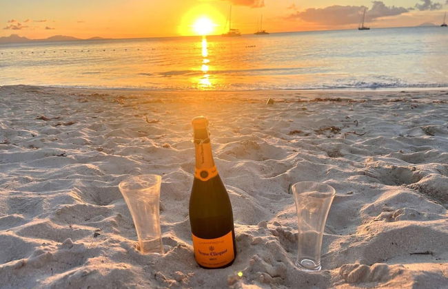 4 Guests - Stunning View - Pool - South Finger - Photo 28