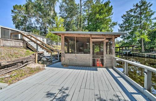 Peaceful Satsuma Escape with Dunns Creek Access - Foto 30