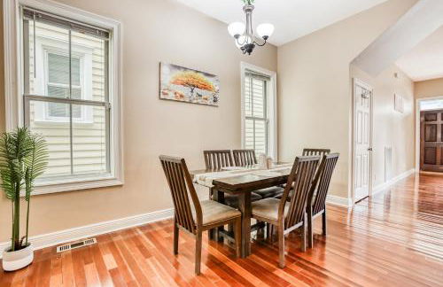 Near Starland & River St - Private Patio & BBQ - Parking - Foto 14