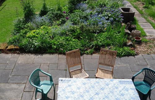 Canal-side 5-Bed Cottage - Sleeps 10 Pet Friendly - Foto 20