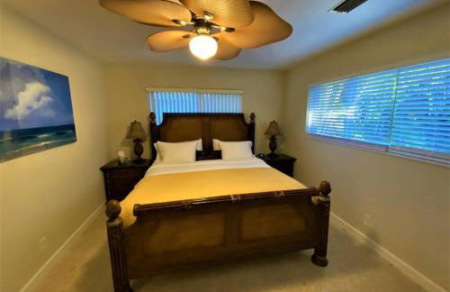 Deerfield Beach heated pool house - Photo 35