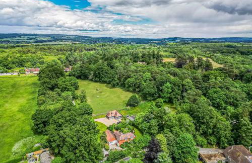 Charming Annexe Lodge with Parking - Pass The Keys - Foto 40