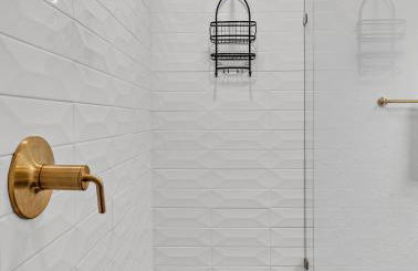 New-The Mod Poppy Large home 10 minutes from it all - Photo 27