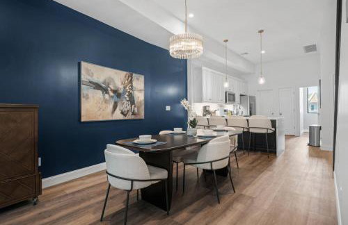 Immaculate Penthouse Double King Suite on Butler St with rooftop deck and free off street parking - Foto 18