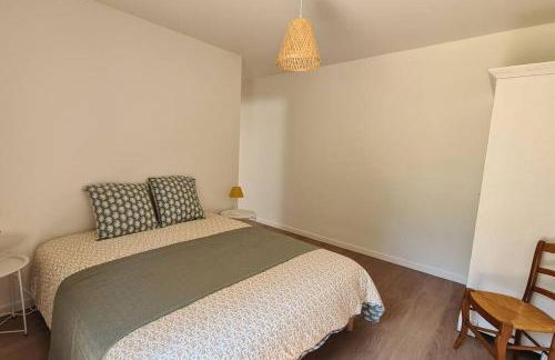 Gîte Le Puy Martineau piscine privée intérieure chauffée terrain arboré à 10 min du Puy du Fo - Foto 15