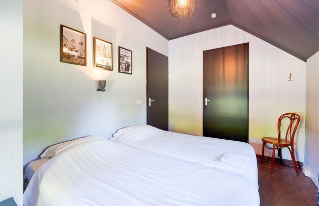 Atmospheric Country House in Asten on a Golf Course - Photo 12