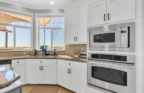 Luxe & Comfy Vineyard Estate ~ Breathtaking Views! - Foto 26