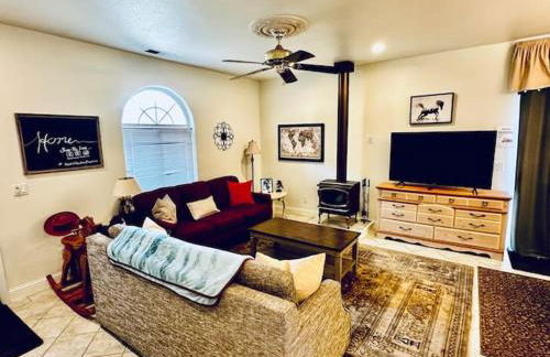 Wild Stallion HOT TUB Sleeps 4 Darts Private - Foto 6