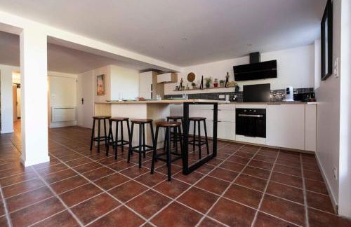 Bel appartement avec terrasse jardin vue montagne - Foto 15