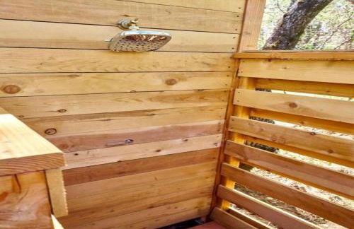 Safari Tents for Romantic Escapes in California's El Dorado County - Foto 16