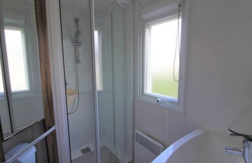 Mobil-home 3 pièces à Dolus-d'Oléron - Capacité 4 personnes - FR-1-246A-120 - Foto 9