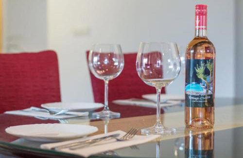 Village holiday apartman with heated pool Maslina - Photo 23