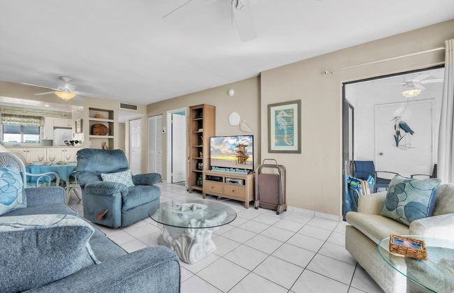 Runaway Bay 212 1 Bedroom Condo by RedAwning - Foto 12