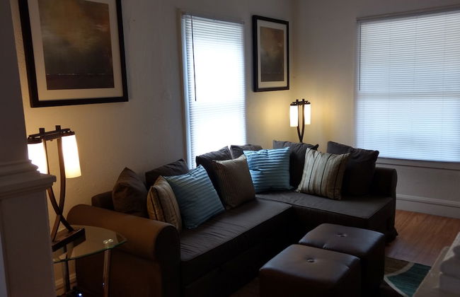 Beautiful Downtown Indy Guest Homes - Foto 47