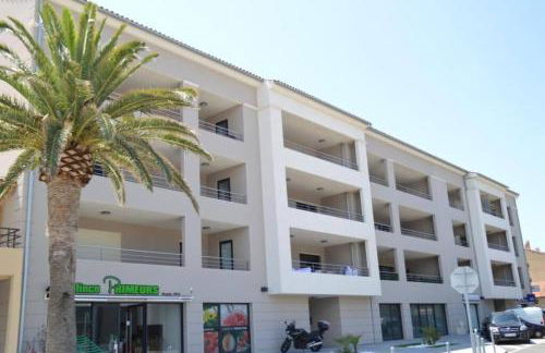 T2 d'exception 100m plage terrasse vue mer et montagnes - Foto 9