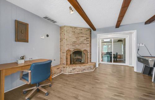 Home for summer with pool, pool table, outdoor kitchen,patio and balcony - Foto 28