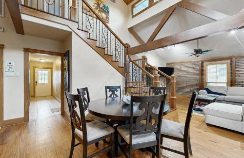 Bacliff Family Getaway with Game Room and Private Pool - Foto 7