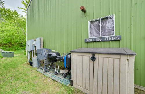 Sandy Beach and Sunset Views Cedarville Cabin 3! - Foto 33