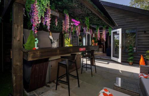 Oakwood Lodges with Hot tubs York - Photo 70