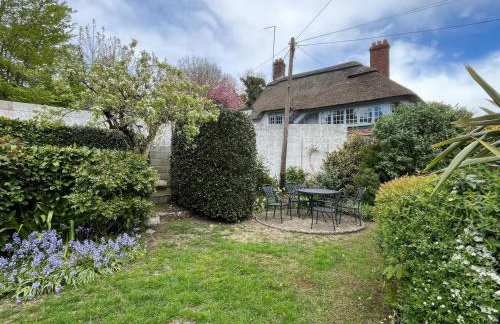 Little Ivy - Photo 19