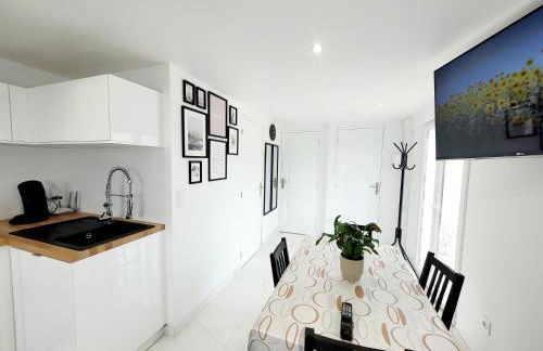 Magnifique logement indépendant "Les Coquelicots", terrasse proche des plages et Montpellier - Foto 24