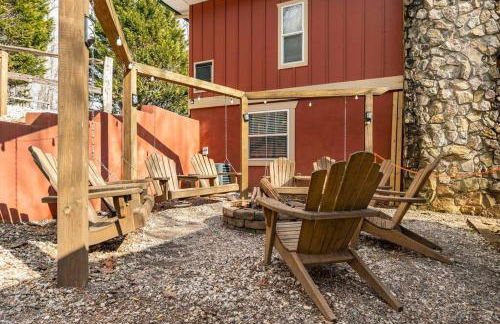 Red Rooster Family Cabin w/Hot Tub+Fire Pit+View - Foto 24