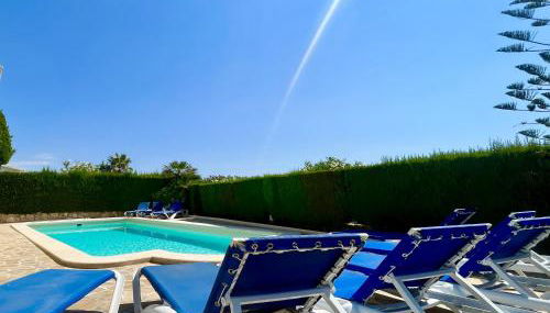 Villa Catalina Stunning 4bedroom villa with air conditioning sea views & private swimming pool ideal for families - Foto 5