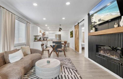 Modern Cozy Cottage Near Redwoods & Pristine Beaches - Foto 1