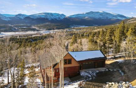 3BR+Loft Modern Mountain Retreat w Hot Tub - Foto 39